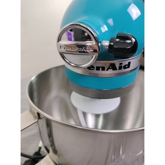 KitchenAid Artisan 5 Qt Tilt Head Mixer 325 Watt 10 Speed - Picture 9 of 11